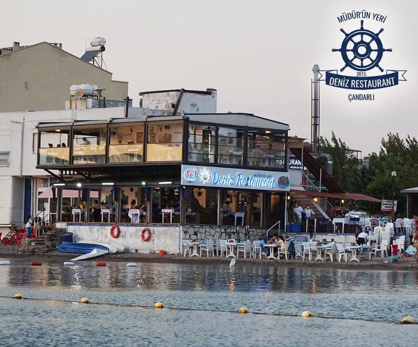 Çandarlı Kalesi manzaralı balık restoranı